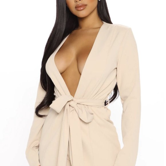 Fashion Nova Workaholic Babe Blazer Short Set - Picture 3 of 7